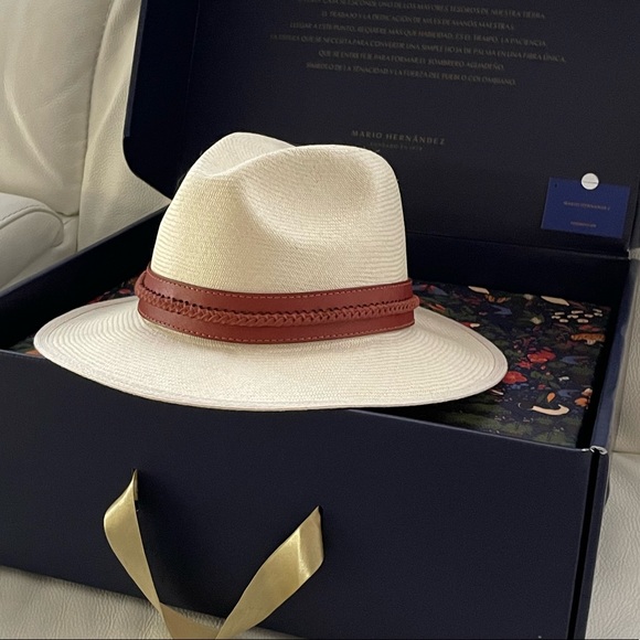 Fedora Fine Panama Hat Handwoven size S, with leather - Picture 9 of 12